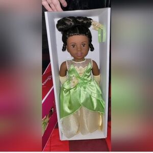 MINT NEW 18' Disney Princess Tiana Doll, BLACK DOLL AMERICAN GIRL DOLL, MINT